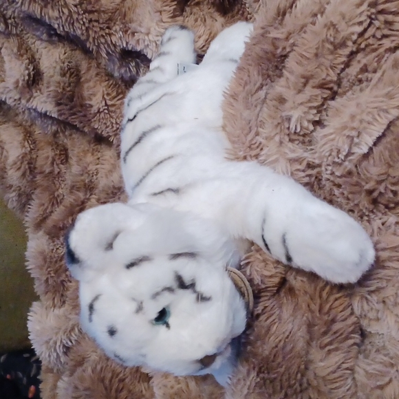 Yomiko Classics White Tiger - Picture 2 of 4